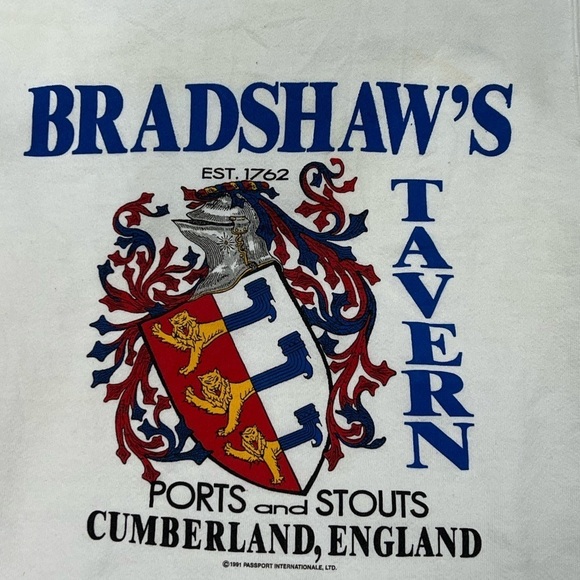 Vintage 1980s Bradshaw's Tavern England 80s Travel Destination Sweatshirt - Picture 3 of 4